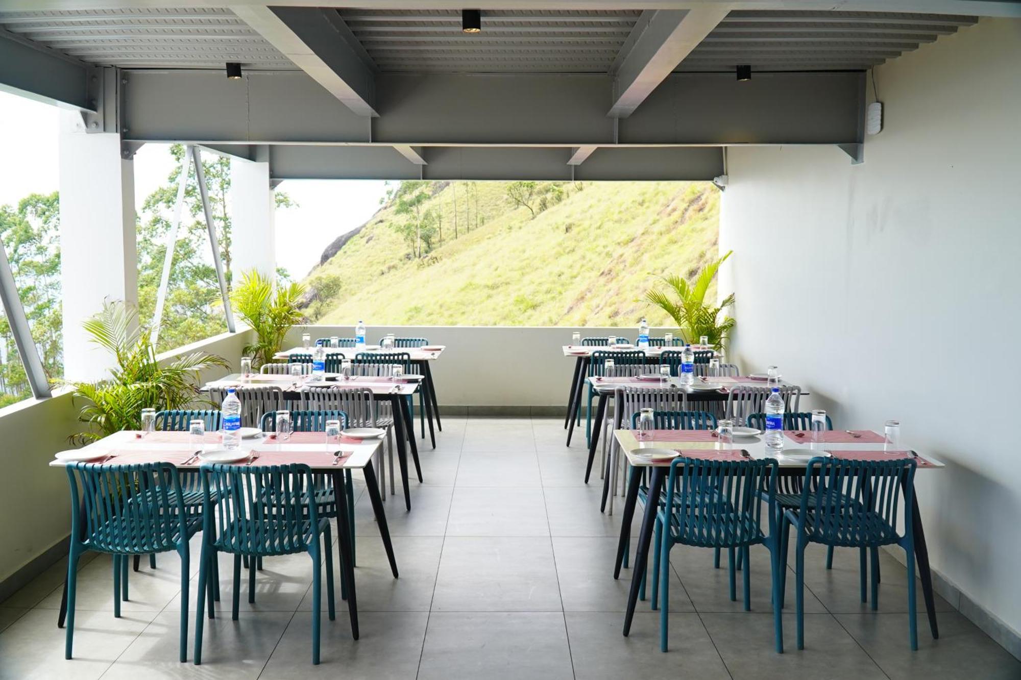 The Clouds End Hotel Devikolam Exterior photo